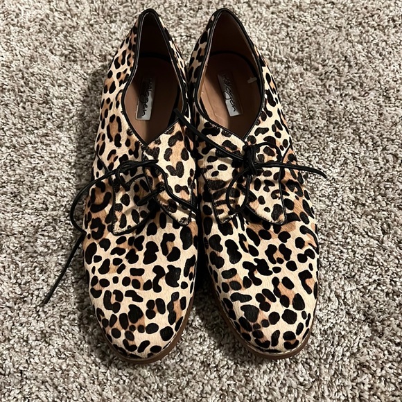 Womens Halogen Cheetah Shoes Size 12